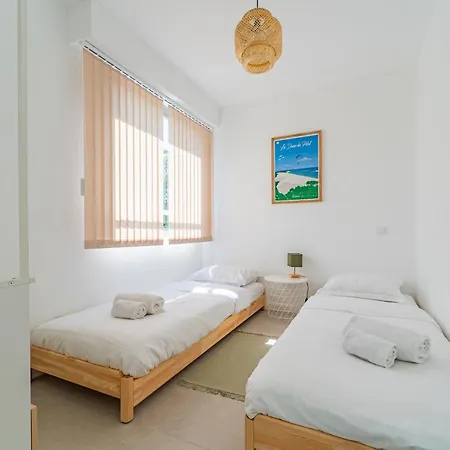 Nathaniel - Appt Terrasse 5 Min De La *