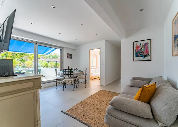 Nathaniel - Appt Terrasse 5 Min De La